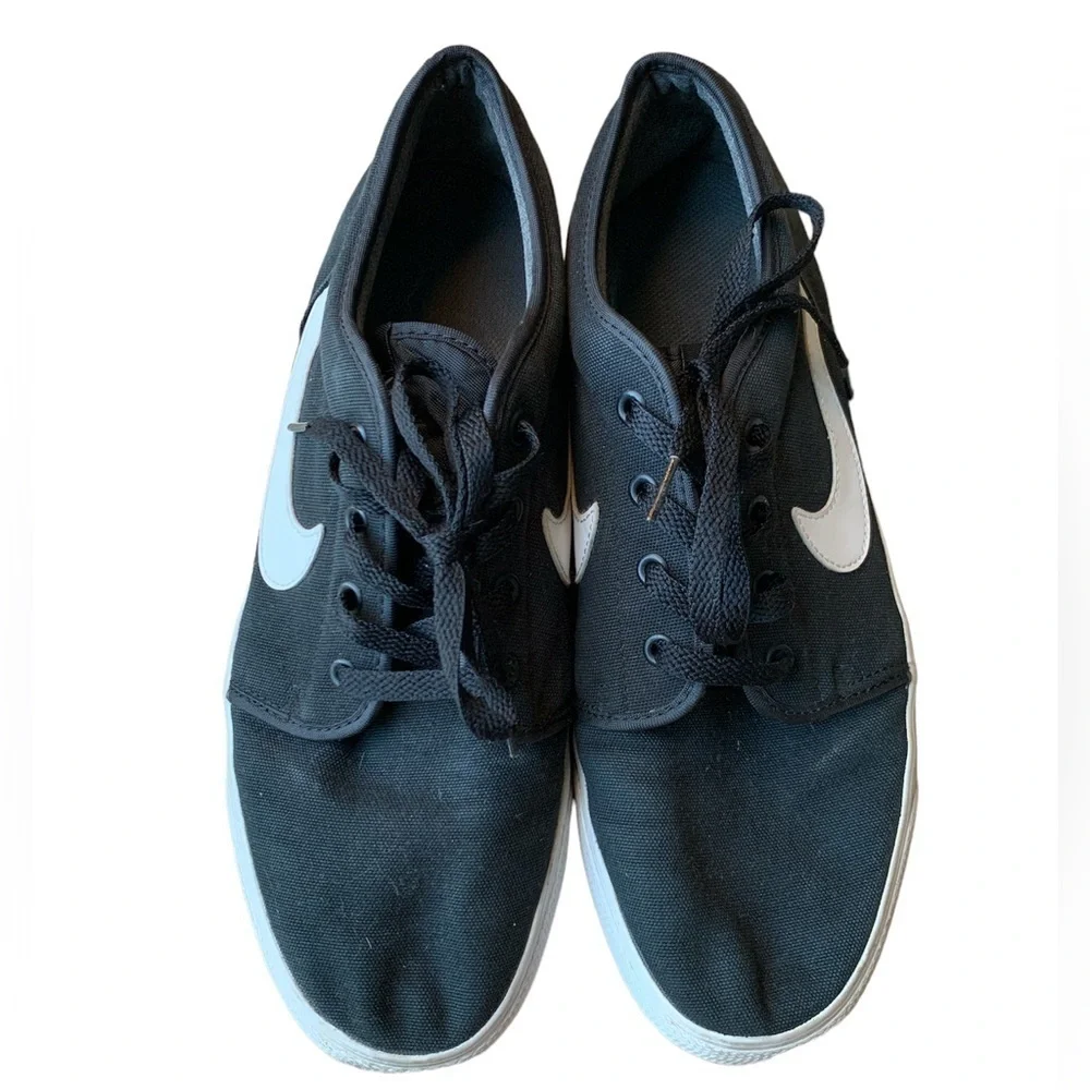 Nike Toki Low Txt Sneakers